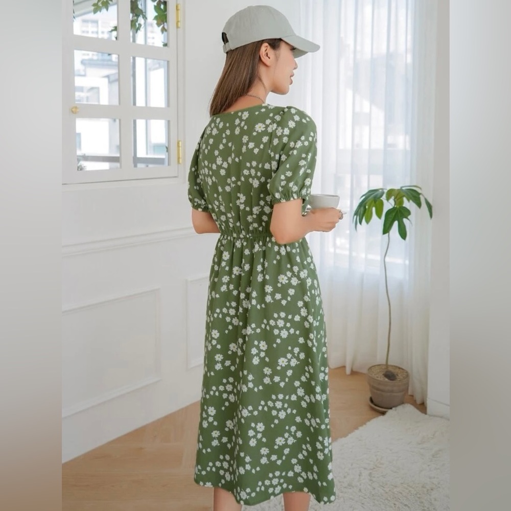 DAZY Ditsy Floral Print Puff Sleeve Dress